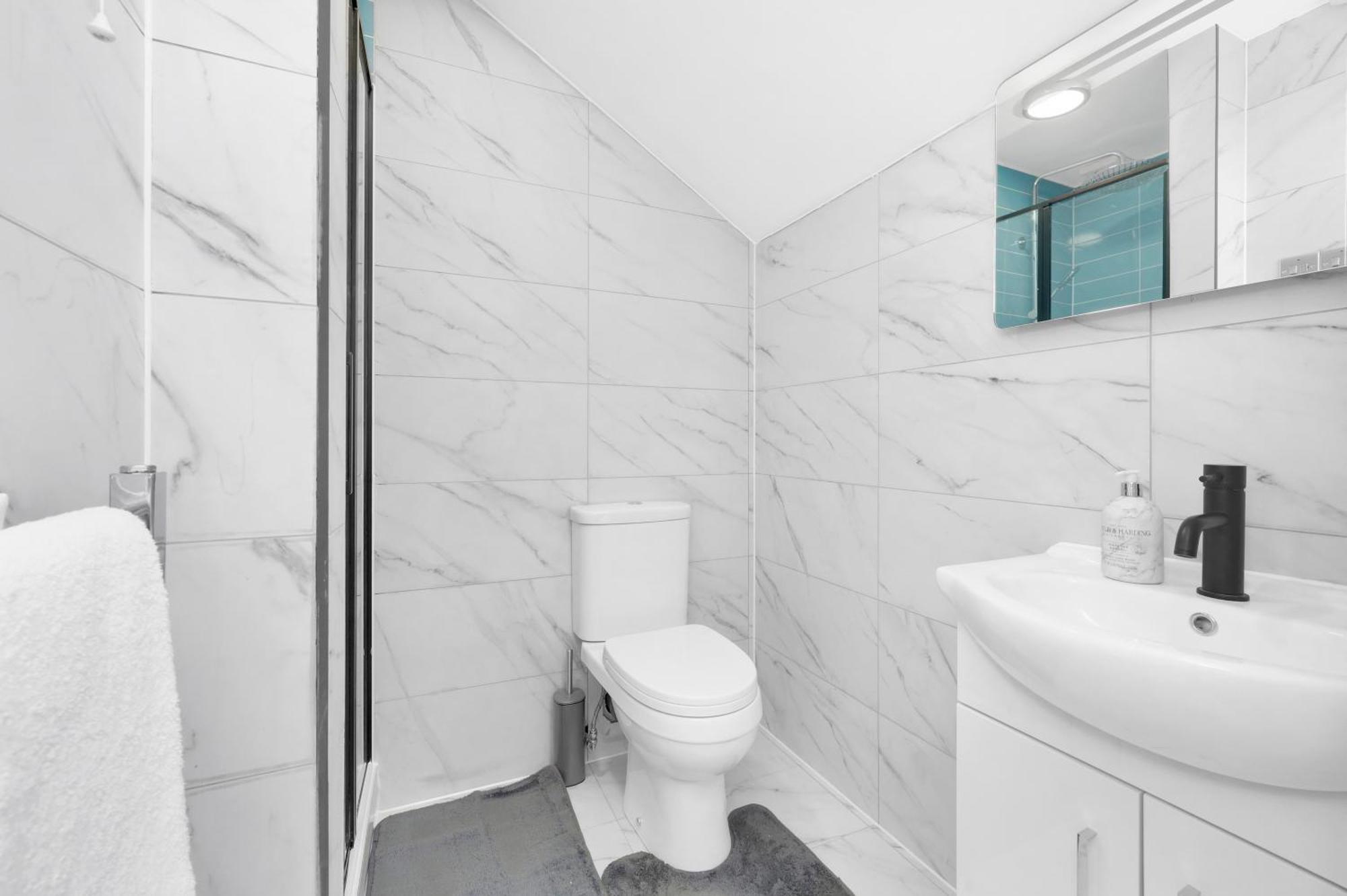 Waterside 4 Bed Apartment London Exterior photo